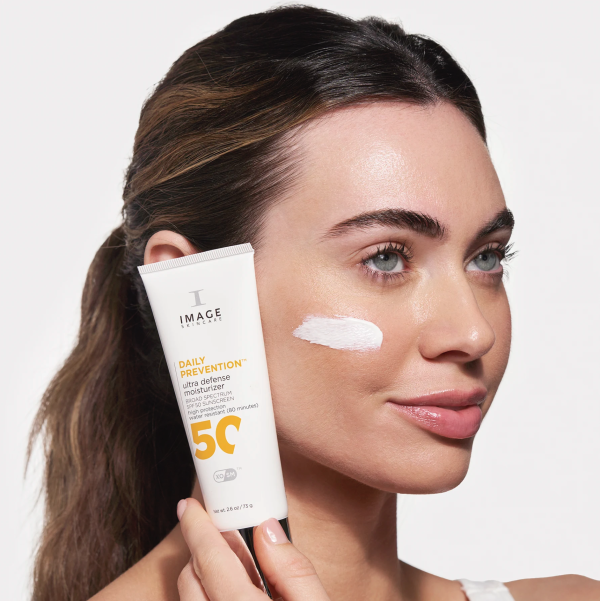 DAILY PREVENTION ultra defense moisturizer SPF 50