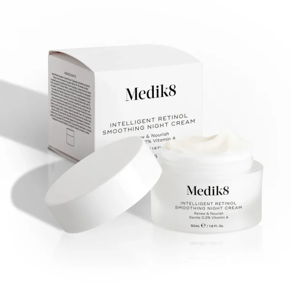 Medik8 Intelligent Retinol siluv öökreem