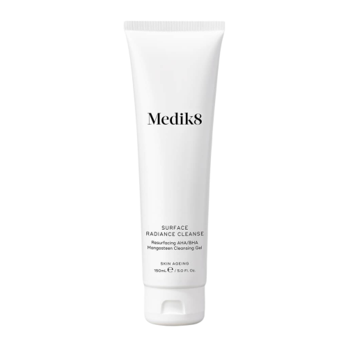 e4b892b5-ab6a-45d6-9908-af07b05032a9-1 Medik8 Surface Radiance Cleanse