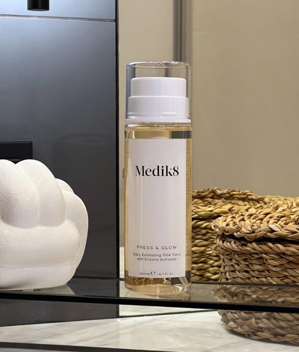 Medik8 Press & Glow toner