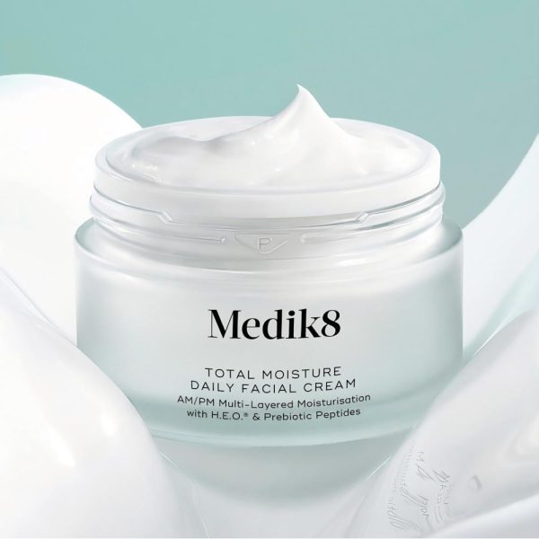 totalmoisturedailyfacialcream_(16)-auto_width_1000 Medik8 Total Moisture Daily Facial Cream